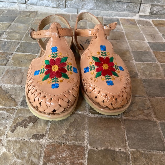 Embroided huarache de dama - Picture 5 of 6